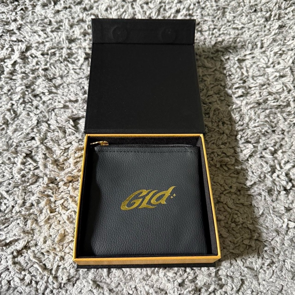 GLD - Leather Coin/Jewelry Pouches & Empty Box - Picture 2 of 7
